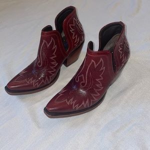 Red ARIAT boots